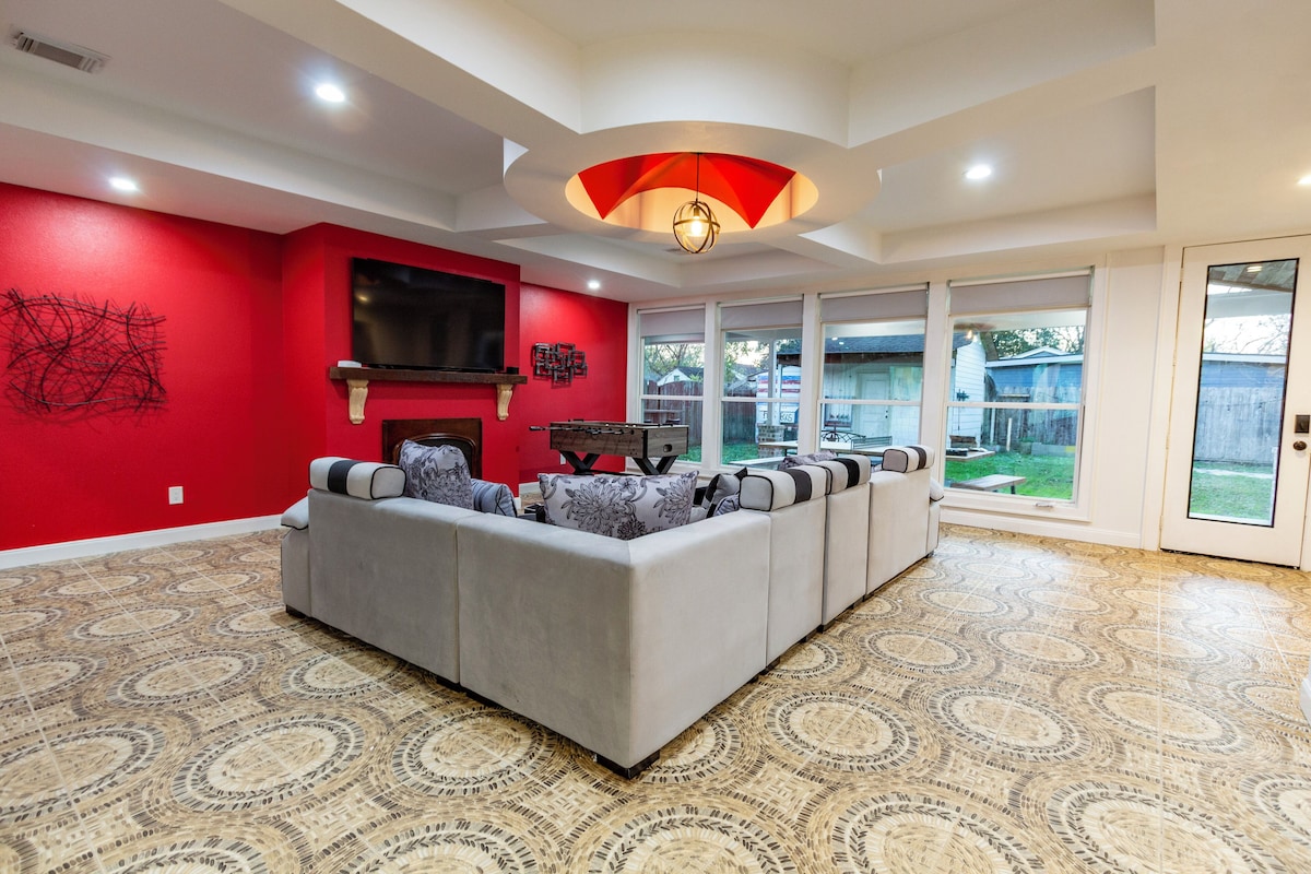Photo 7 of Luxury Spanish Style Getaway with Movie Theater, Ping Pong, & More! Sleeps 19!