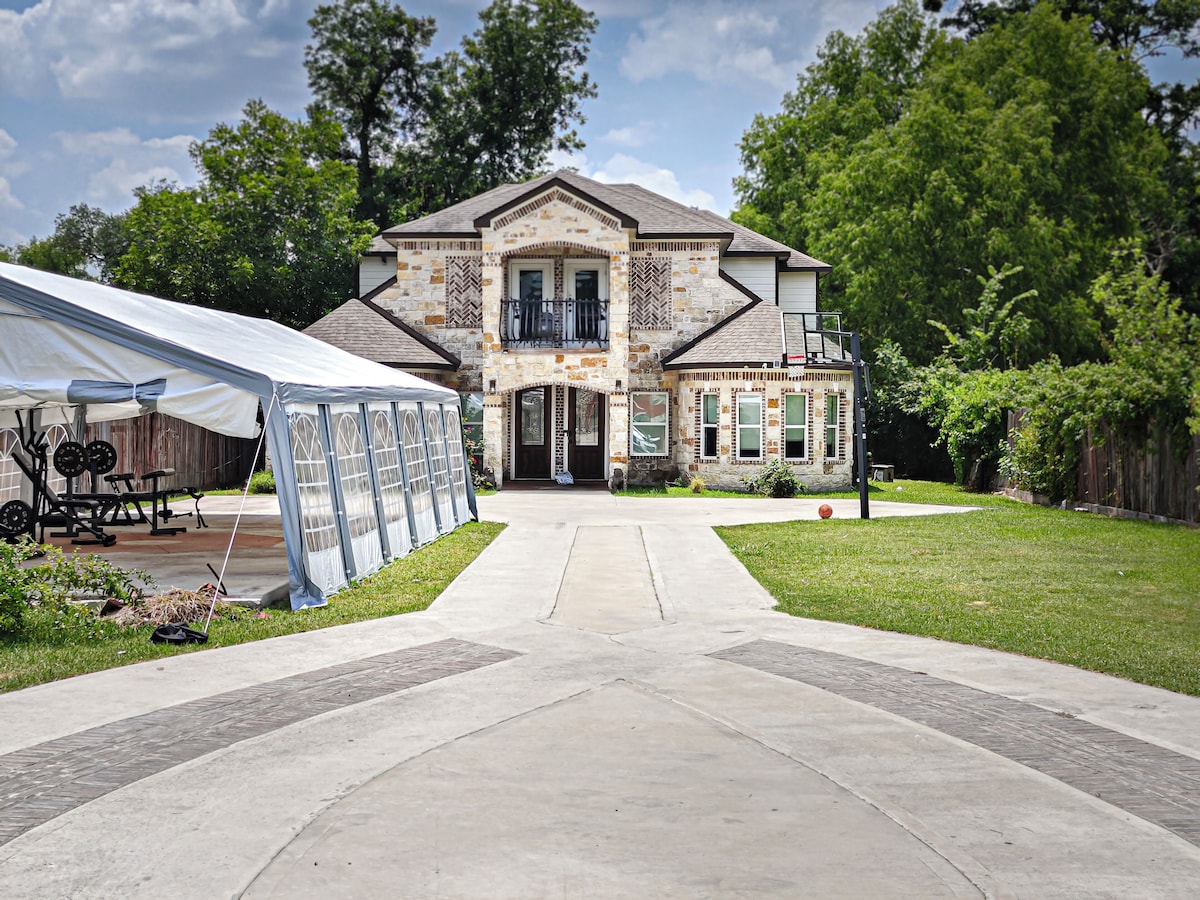 Photo 22 of Luxury Spanish Style Getaway with Movie Theater, Ping Pong, & More! Sleeps 19!