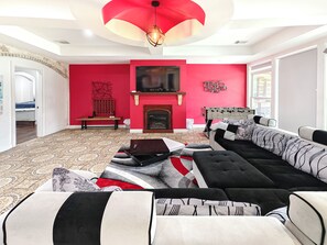 Smart-TV, peis, fotballspill og bordtennis