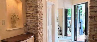 Spacious and beautiful Western-style house Enjoy sightseeing in Kamakura with a stylish stay!