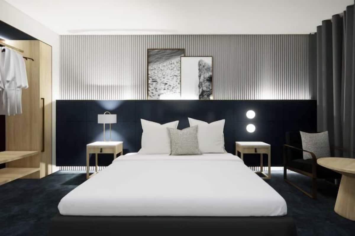 1 slaapkamer, een kluis op de kamer, verduisterende gordijnen