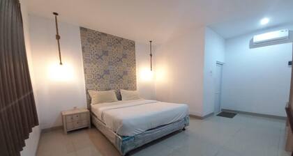 OYO 94103 Sands Residence Ii