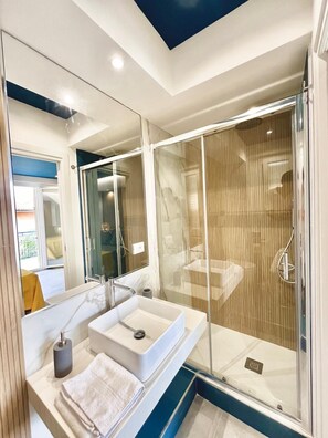 Elite Room, Sea View | Bathroom - Mongibello rooftop (Palermo)