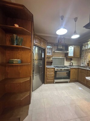 Fridge, microwave, oven, stovetop - 3 bedroom Apart At-al Kursi (Salmiya)