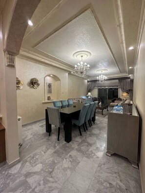 Dining - 3 bedroom Apart At-al Kursi (Salmiya)