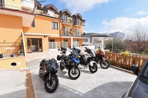 Front of property - CASA EMMA (Agerola)