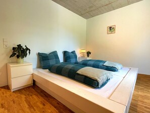 2 habitaciones, wifi gratis y ropa de cama 