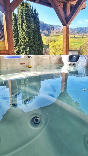Pool - Apartment 'Am Sommerrain' with Mountain View, Private Terrace and Wi-Fi (Elzach)