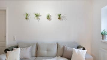 Fernseher, Videospielkonsole, DVD-Player, Stereoanlage