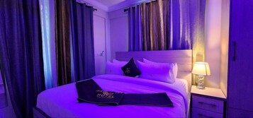 In-room safe, desk, laptop workspace, blackout drapes