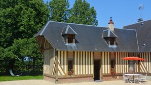 Exterior - Le Malis - Charming half-timbered family house with large garden (Saint-Jouin)
