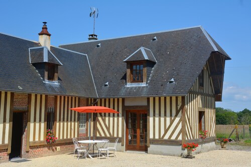 Le Malis - Charming half-timbered family house with large garden