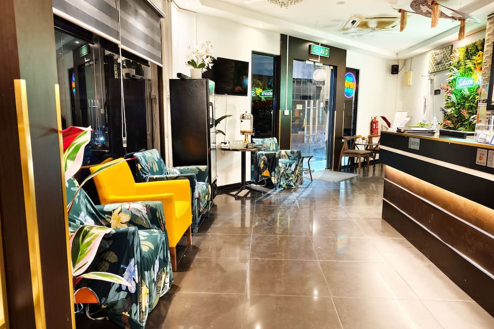 Salaam Suites Hotel