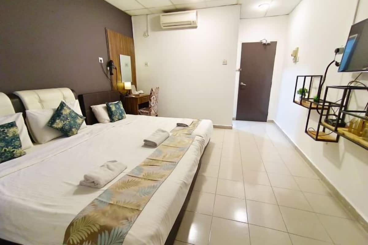 1 slaapkamer, een strijkplank/strijkijzer, gratis wifi, beddengoed