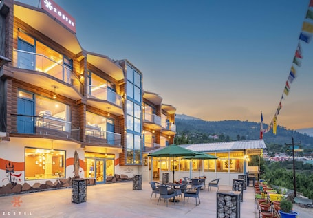 Front of property - evening/night