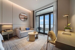 Deluxe King Room with Garden View | Premium bedding, down comforters, memory foam beds, minibar - Blossom Attic DuJiangYan (Chengdu)