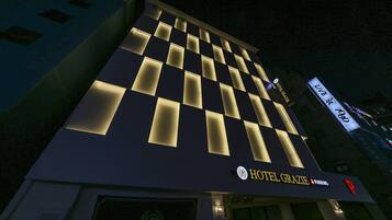 Front of property - evening/night