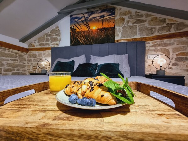 4 chambres, fer et planche à repasser, Wi-Fi, draps fournis