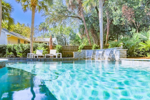 Escape to this Seaside Retreat w/ Private Pool, Sundeck, Tropical Landscaping & 21 Palm Trees