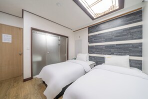 Standard Twin Room | Soundproofing, free WiFi - Kyoung Dong Hotel (Seoul)