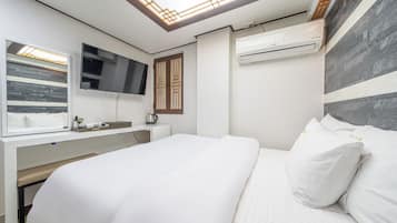 Standard Double Room | Soundproofing, free WiFi