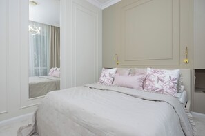 Apartment, 1 Bedroom, Balcony | 1 bedroom, individually furnished, desk, laptop workspace - Grójecka Apartment by Renters (Warsaw)