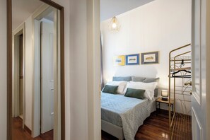 2 Schlafzimmer, BĂŒgeleisen/BĂŒgelbrett, WLAN, BettwĂ€sche