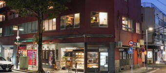 Stay in Yokohama Retro Old Town, film and drama locations! 5LDK, 100 sq.m. 5-minute walk to JR Kannai Station and 6 stations on 4 lines are available!