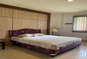 Standard Double Room | Desk, laptop workspace, free WiFi, bed sheets - OYO 94106 Kitarooms Property (Curug)