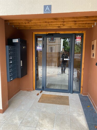 Grand Appartement F4 dans une belle villa Paris-le Bourget