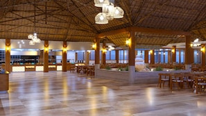 Restaurant - JAZ Adonia (Uroa)