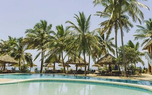 2 outdoor pools - JAZ Adonia (Uroa)