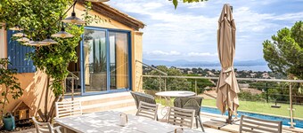 Aux Issambres: villa for 10 people, swimming pool, bowling green and beautiful sea view