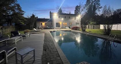 POOL, 5-bedroom in jersey Shore, Grill , AC, WiFi, Parking, TV, Gaming, Full Kit