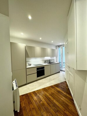 Private kitchen - Elegant and bright near Canal Saint-Martin (Paris)