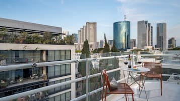 One-Bedroom Apartment with Balcony | Balcony view