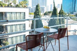 One-Bedroom Apartment with Balcony | Balcony view