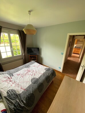 3 soverom, strykejern/-brett, wi-fi og sengetøy