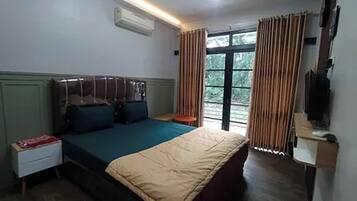 Villa, 1 Bedroom | 1 bedroom, desk, blackout curtains, bed sheets