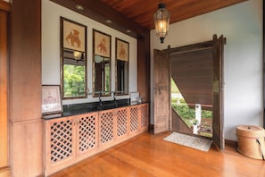 Royal Suite | Balcony view - Guru Resort Chiang Mai (Hang Dong)