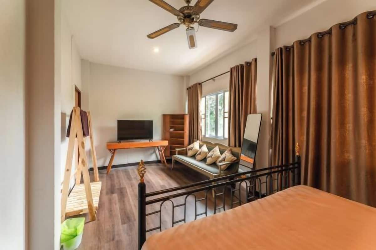 1 bedroom, minibar, free WiFi, bed sheets