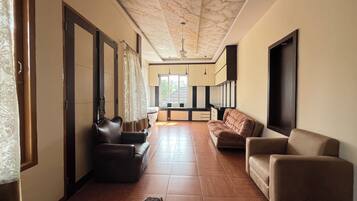 Villa | 1 bedroom, desk, iron/ironing board, free WiFi