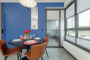 Apartment, 1 Bedroom, Balcony | Dining room
