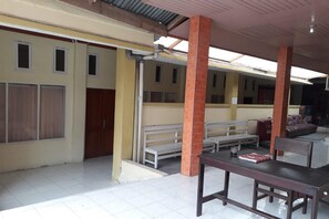 Front of property - Hotel O Homestay Ananda Luwuk (Luwuk)