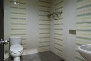 Douche, serviettes fournies