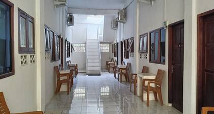 Hotel O Melros Place Homestay