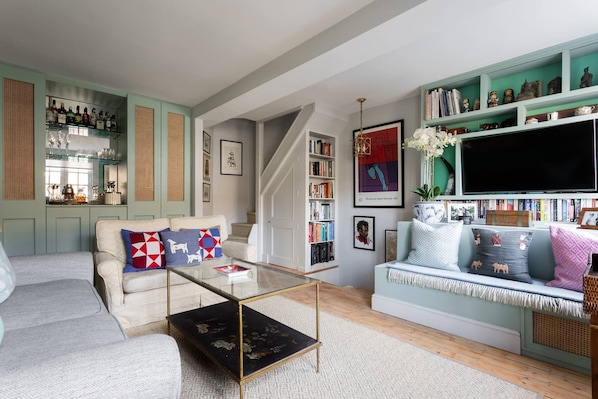 Apartment (1 Bedroom) | Wohnbereich