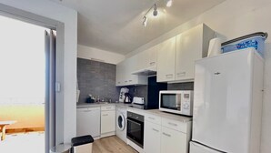 Unclassified image, 5 of 22, button - T3 Apartment facing the sea with terrace and private parking in Sète (Sète)