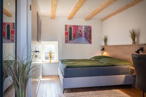 3 soverom, strykejern/-brett, wi-fi (inkludert) og sengetøy