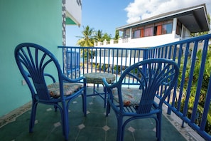 Deluxe-dobbeltværelse til 1 person - 1 soveværelse - balkon - delvis havudsigt | Udsigt fra balkon
